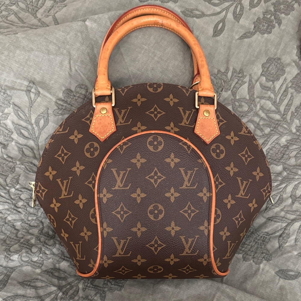 Louis Vuitton Ellipse PM